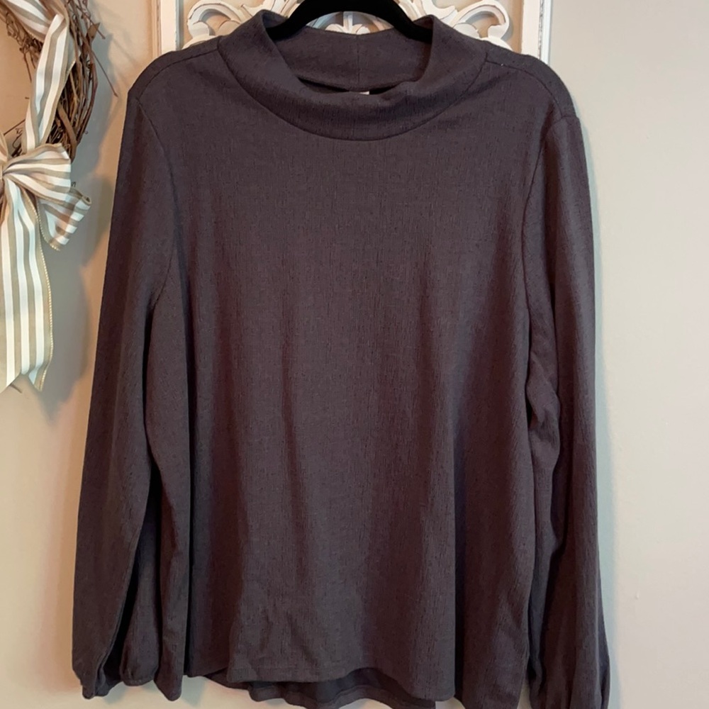 Old Navy Mock Neck Top NWOT